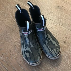 Kids camo xtra tuf boots